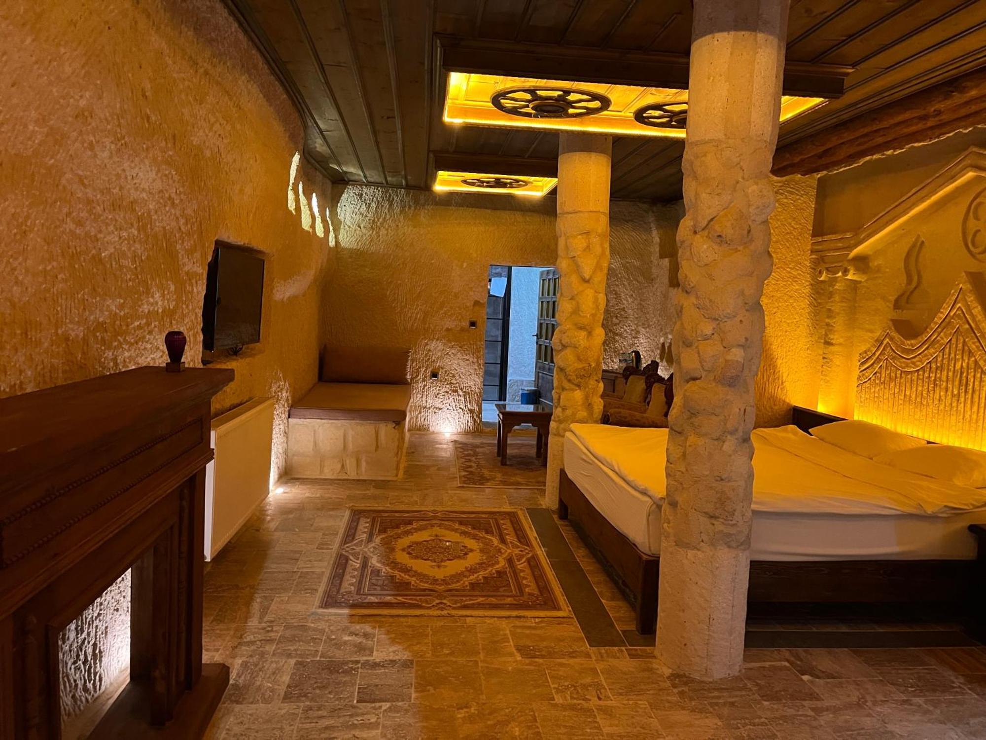 Dionysos Cave Cappadocia Hotel Urgup Exterior photo